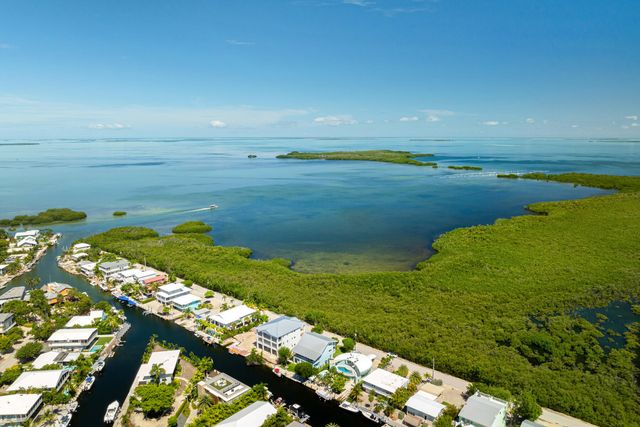 185 Ojibway Avenue, Plantation Key, FL 33070