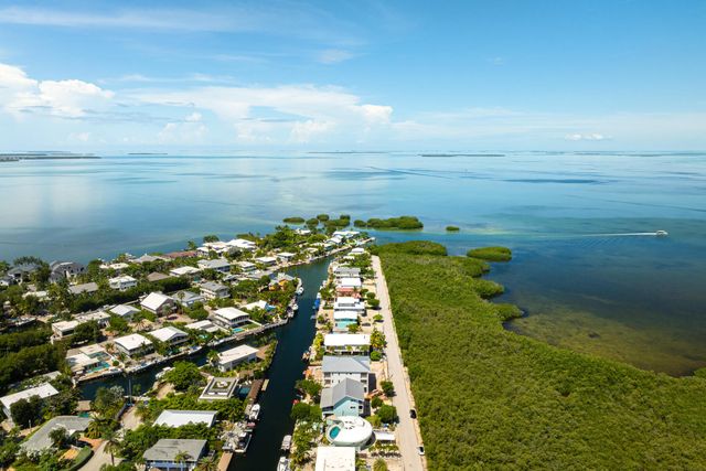 185 Ojibway Avenue, Plantation Key, FL 33070