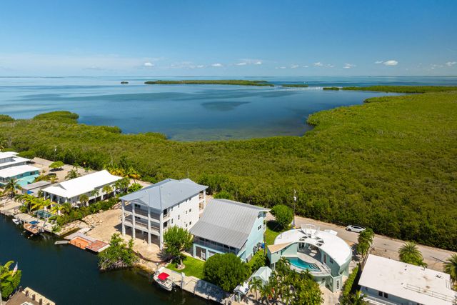 185 Ojibway Avenue, Plantation Key, FL 33070