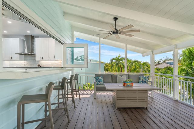 185 Ojibway Avenue, Plantation Key, FL 33070