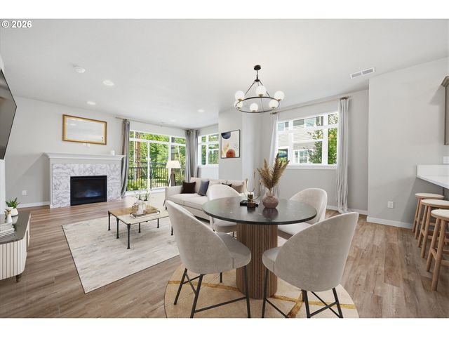 494 Ne CLEVELAND Ave, Gresham, OR 97030