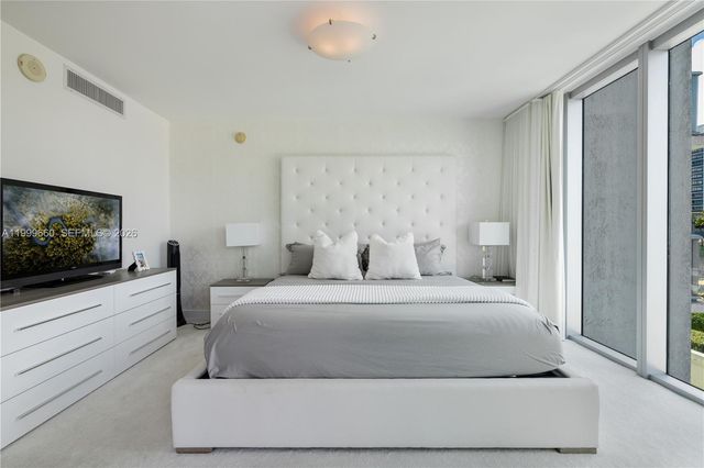 7928 East Drive 106, North Bay Village, FL 33141