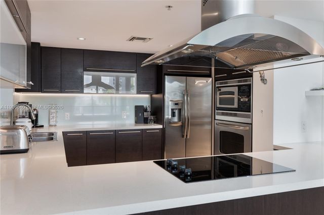 7928 East Drive 106, North Bay Village, FL 33141