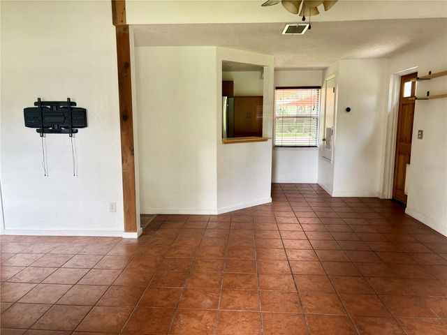 2404 GRANDVIEW AVENUE, Sanford, FL 32771