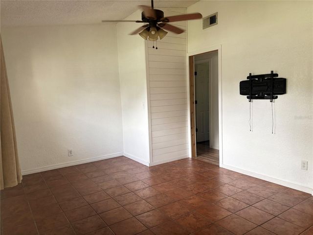 2404 GRANDVIEW AVENUE, Sanford, FL 32771