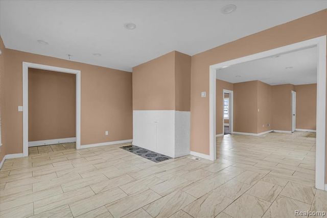 11368 Nardin Drive, Detroit, MI 48204