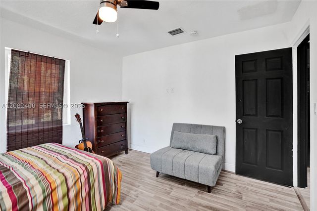 1124 NW 16th St, Fort Lauderdale, FL 33311