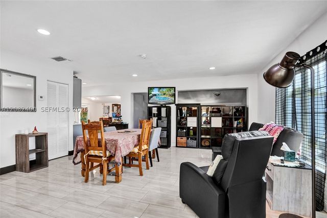 1124 NW 16th St, Fort Lauderdale, FL 33311