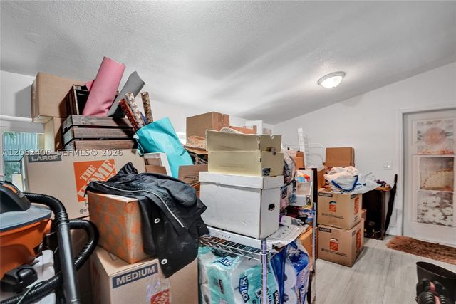 1124 NW 16th St, Fort Lauderdale, FL 33311