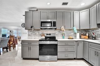 1124 NW 16th St, Fort Lauderdale, FL 33311