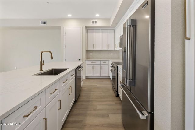 7126 E OSBORN Road 1029, Scottsdale, AZ 85251