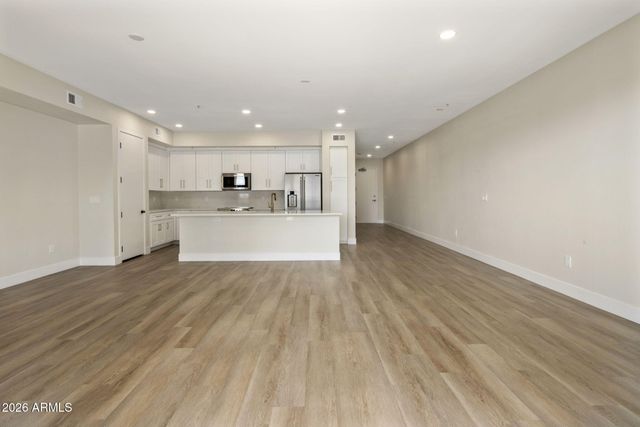 7126 E OSBORN Road 1029, Scottsdale, AZ 85251