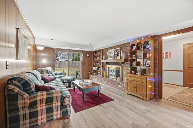 4526 Mirror Light Place, Fort Wayne, IN 46804