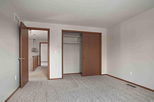 4526 Mirror Light Place, Fort Wayne, IN 46804