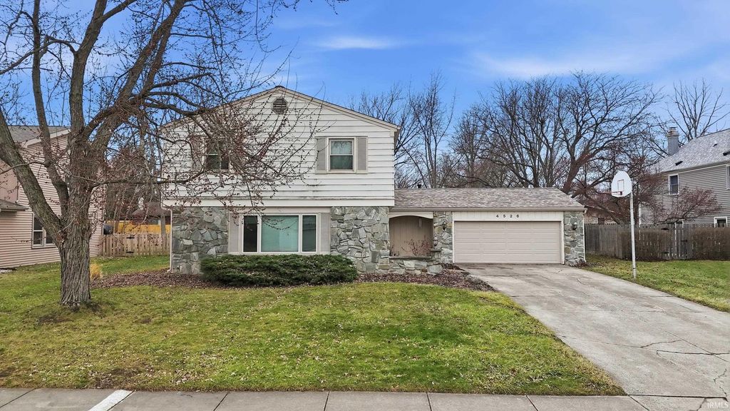 4526 Mirror Light Place, Fort Wayne, IN 46804