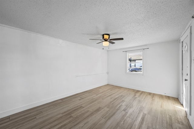 1914 Mcbroom Street 3, Dallas, TX 75212