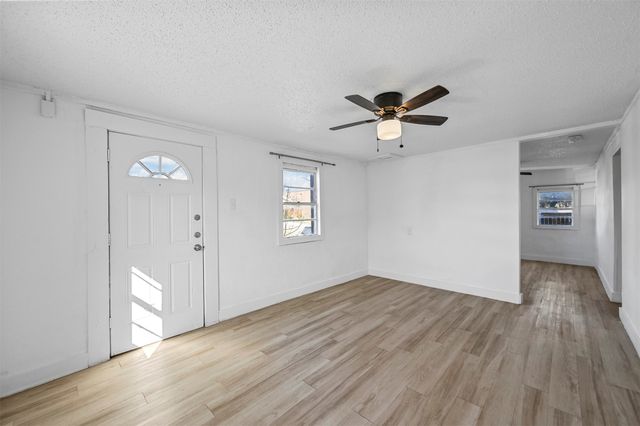 1914 Mcbroom Street 3, Dallas, TX 75212