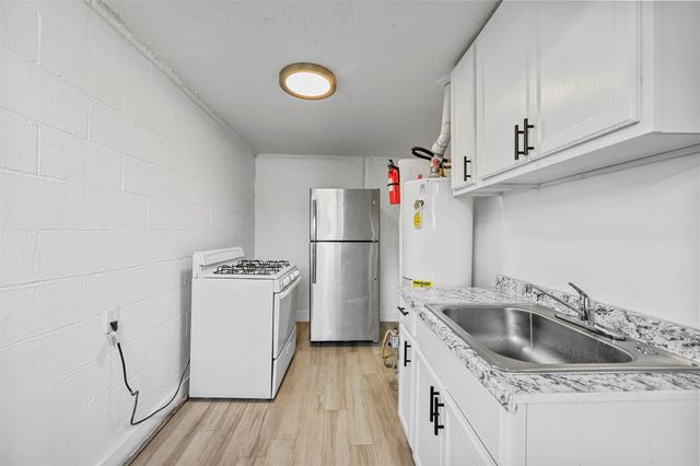 1914 Mcbroom Street 3, Dallas, TX 75212