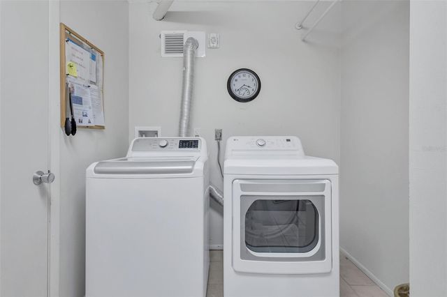 4822 OCEAN BOULEVARD 9A, Siesta Key, FL 34242