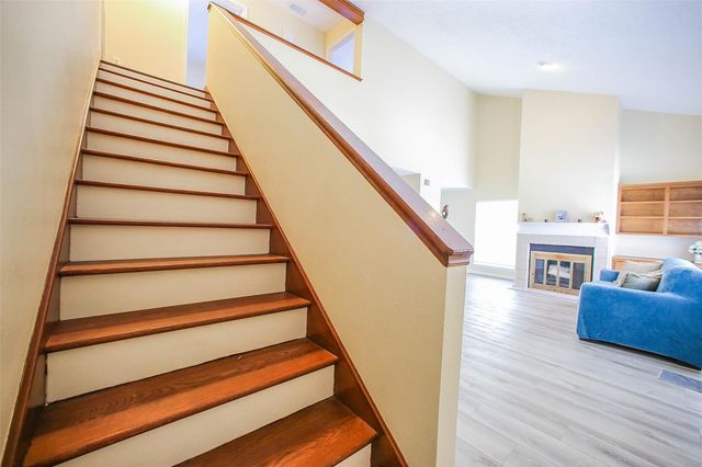 9511 Sharpcrest Street, Houston, TX 77036