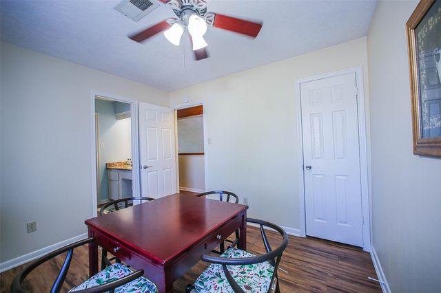 9511 Sharpcrest Street, Houston, TX 77036