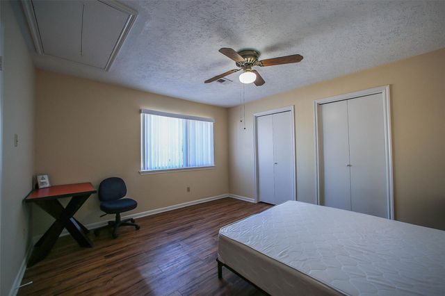 9511 Sharpcrest Street, Houston, TX 77036