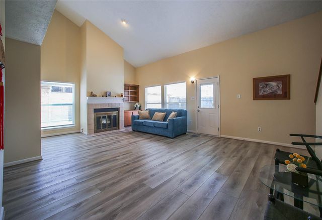 9511 Sharpcrest Street, Houston, TX 77036