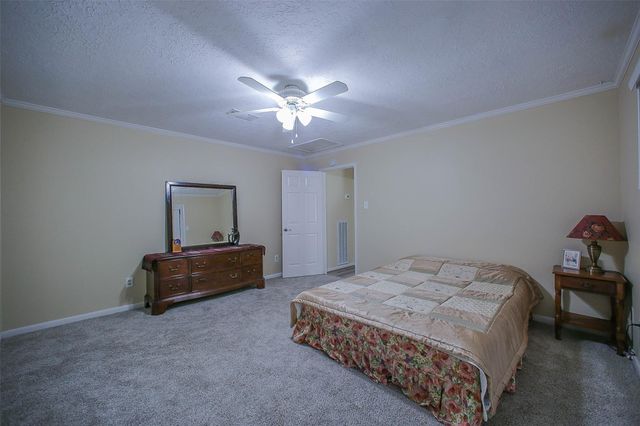 9511 Sharpcrest Street, Houston, TX 77036