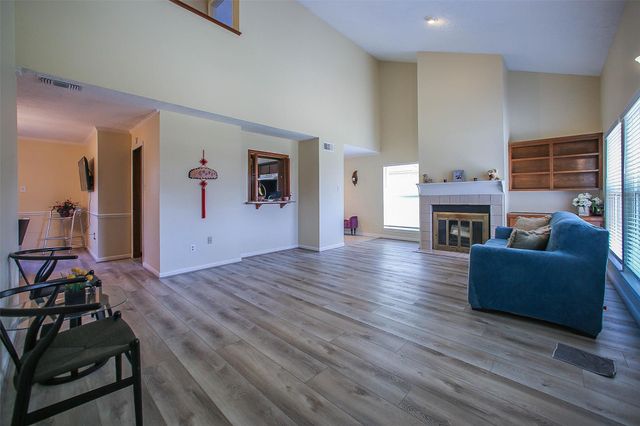 9511 Sharpcrest Street, Houston, TX 77036