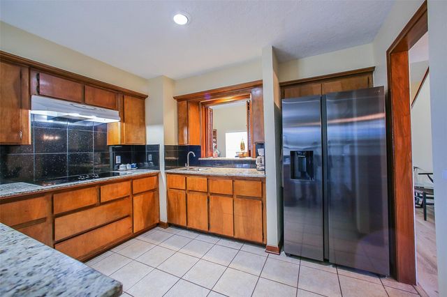 9511 Sharpcrest Street, Houston, TX 77036