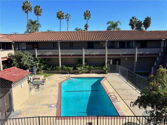 1521 E Canfield, Anaheim, CA 92805