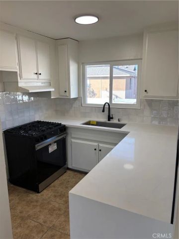 1521 E Canfield, Anaheim, CA 92805