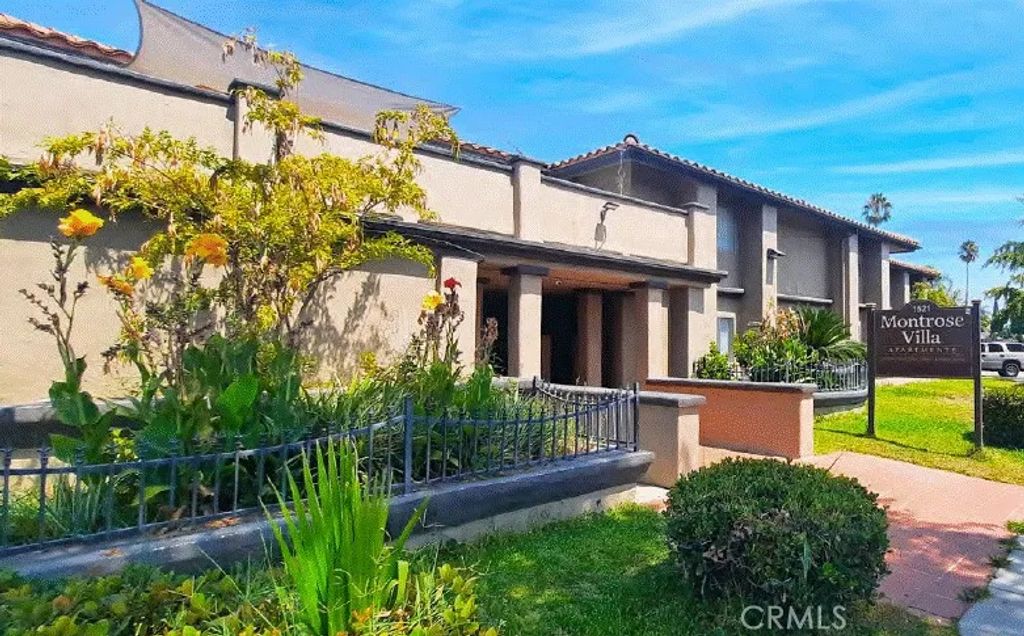 1521 E Canfield, Anaheim, CA 92805