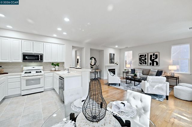 222 Abigail Cir, Danville, CA 94506