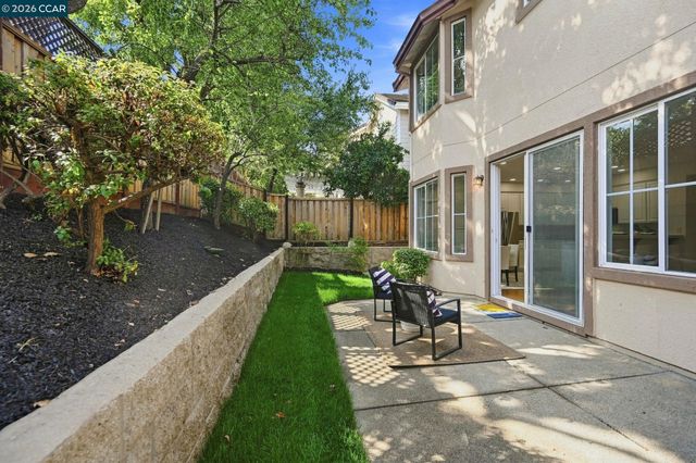 222 Abigail Cir, Danville, CA 94506