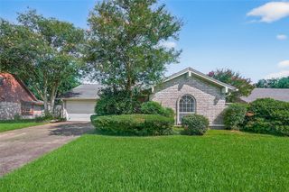 16106 Acapulco Drive, Jersey Village, TX 77040