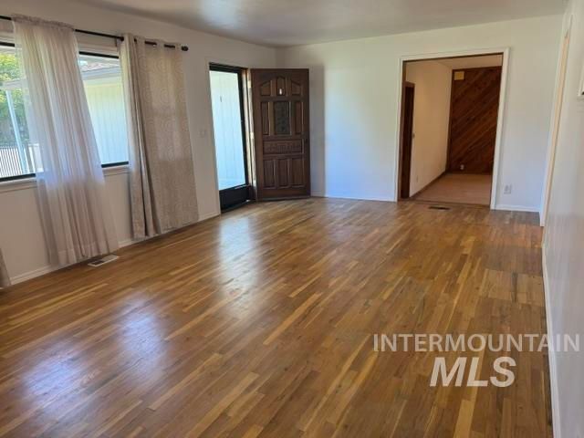 2307 S Columbus St, Boise, ID 83705