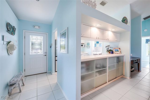 693 Emeril CT, Sanibel, FL 33957