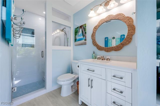 693 Emeril CT, Sanibel, FL 33957