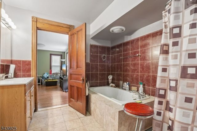 96 South 11Th Street, Newark City, NJ 07107