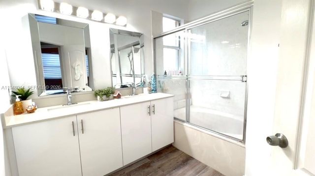 2101 NE 37th Ter, Homestead, FL 33033