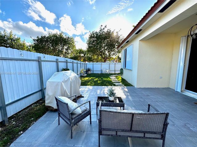2101 NE 37th Ter, Homestead, FL 33033
