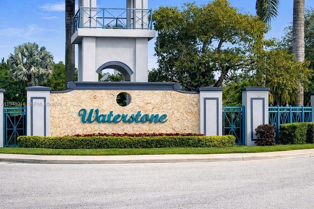 2101 NE 37th Ter, Homestead, FL 33033