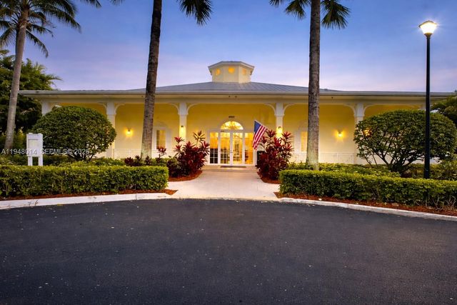 2101 NE 37th Ter, Homestead, FL 33033