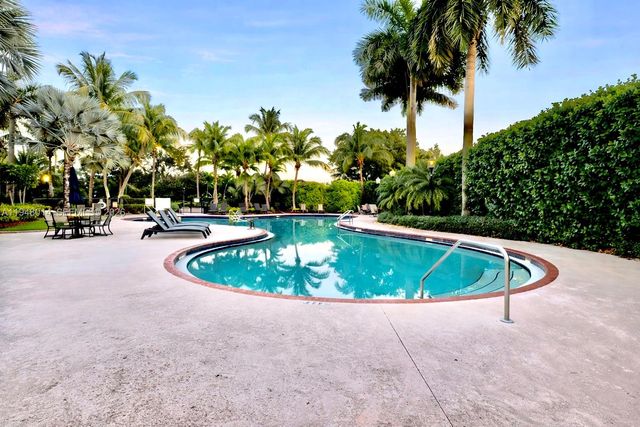 2101 NE 37th Ter, Homestead, FL 33033