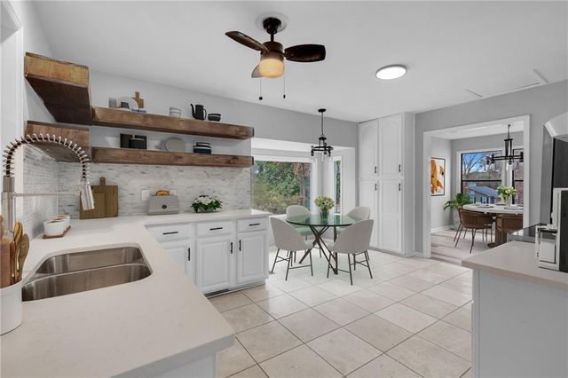 177 W Putnam Ferry W Road, Woodstock, GA 30189