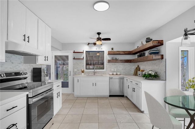 177 W Putnam Ferry W Road, Woodstock, GA 30189