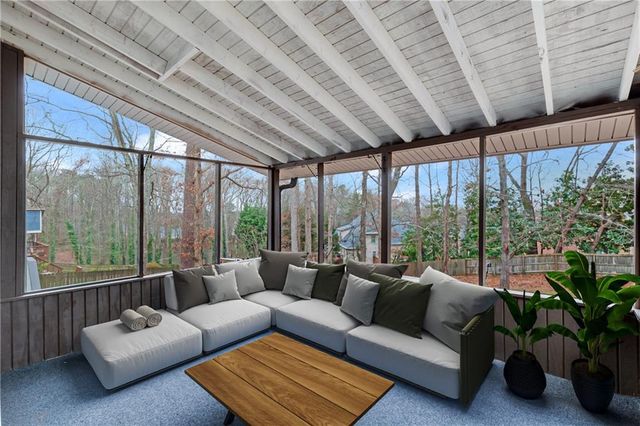 177 W Putnam Ferry W Road, Woodstock, GA 30189