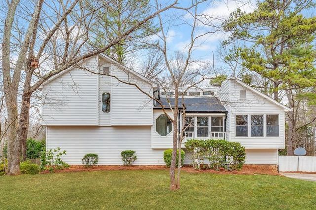 177 W Putnam Ferry W Road, Woodstock, GA 30189