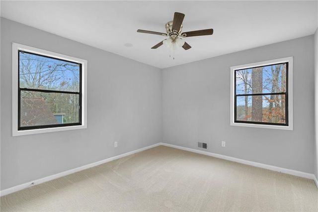 177 W Putnam Ferry W Road, Woodstock, GA 30189